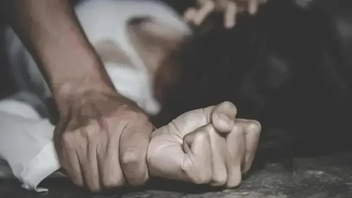 Sz*x után vágta el a nő torkát a Tiszai pályaudvarnál