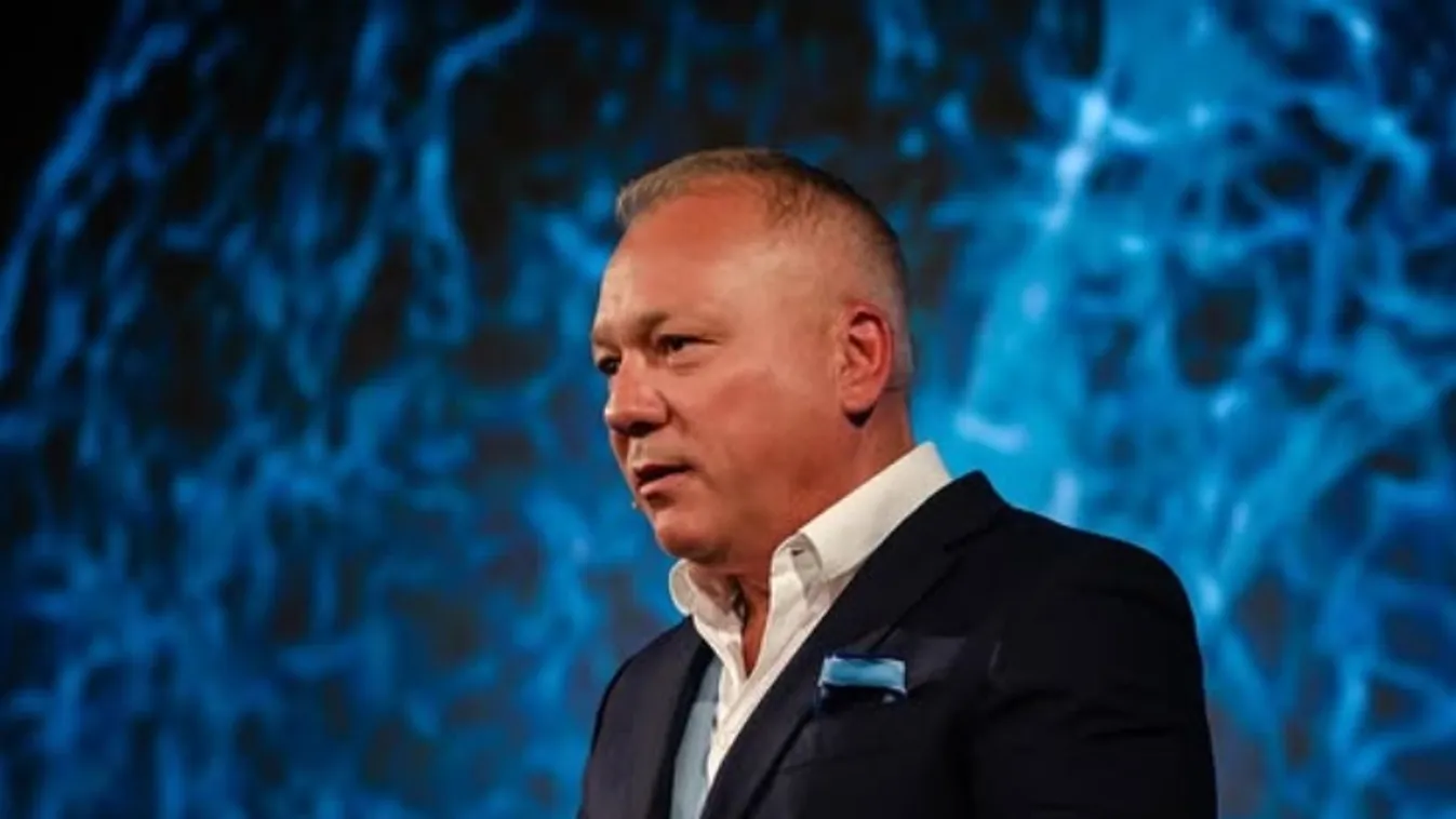 Szarvas Szilveszter: Balogh Leventét minden uszító és a határon túli magyarokat gyűlölő balosnak meg kell hallgatni