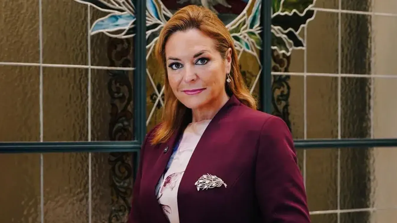 A Tiszát dicsérő Szelényi Zsuzsa szerint multikulti kell, s Ausztrália a példa, Vitályos Eszter ébresztőt kiált