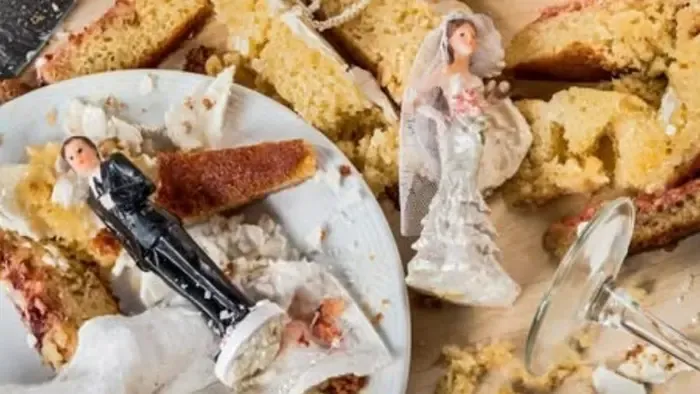 Tömegverekedésbe fulladt egy esküvő, ütötte-rúgta egymást a násznép