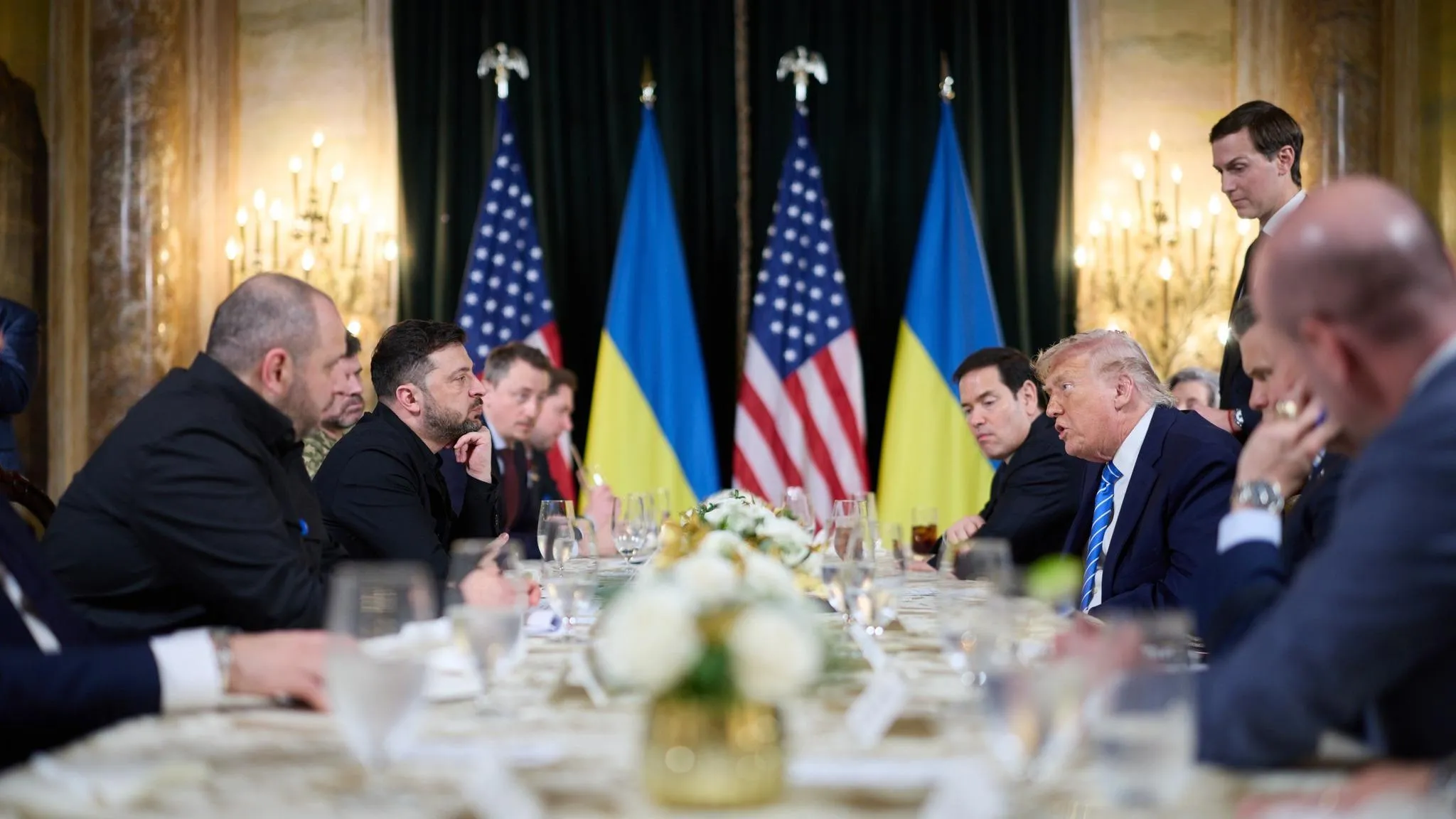 Zelenszkij nehéz helyzetét az is bizonyítja, amilyen szerény fogadtatásban részesült Amerikában