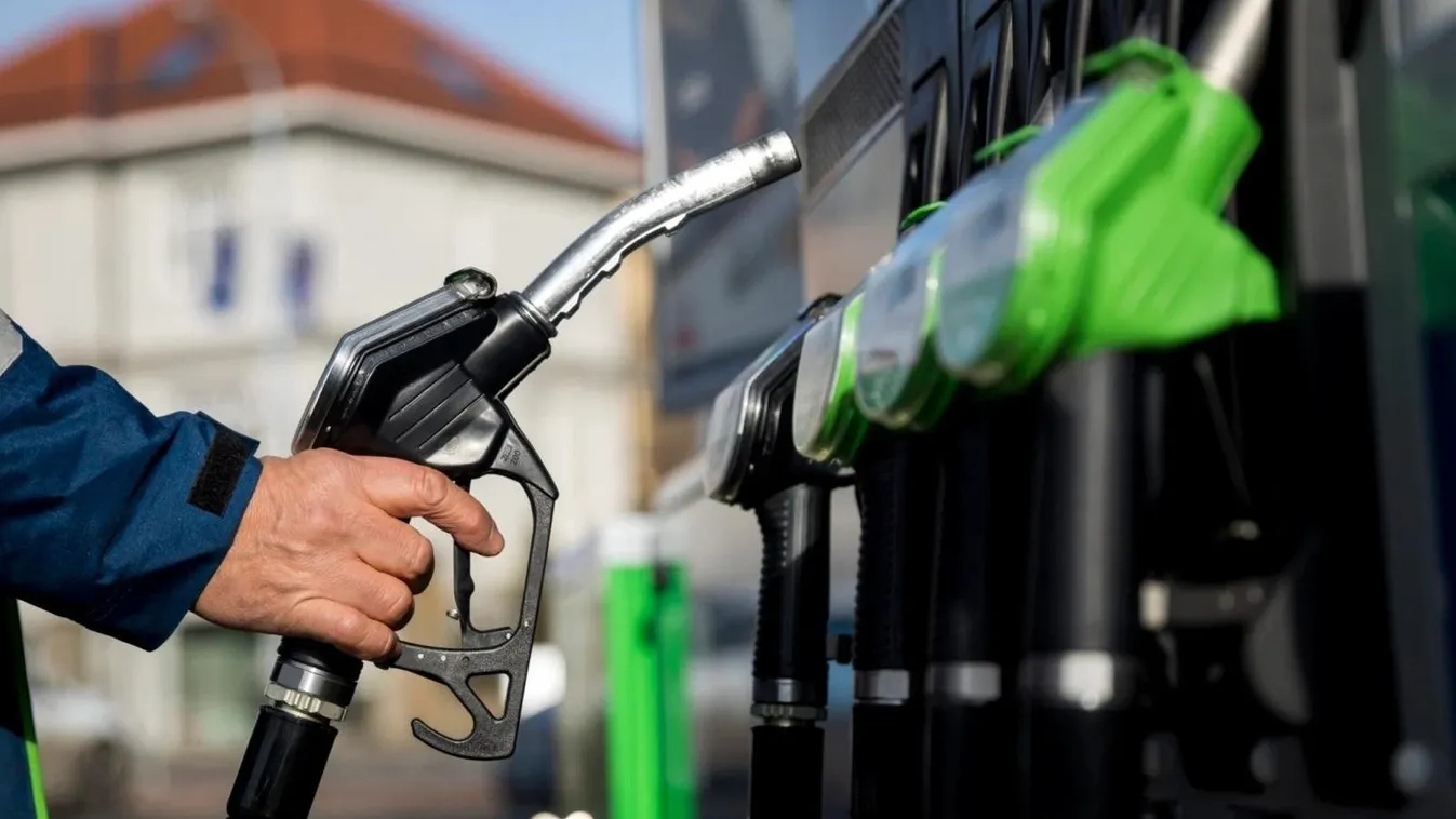 Napok óta valami különös történik a benzinnel és gázolajjal