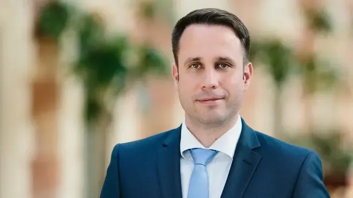 Dömötör Csaba: Háborús mániával töltötte utolsó plenáris hetét az Európai Parlament