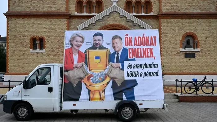 Plakátkampány: a Tisza-program veszélyeire figyelmeztetnek