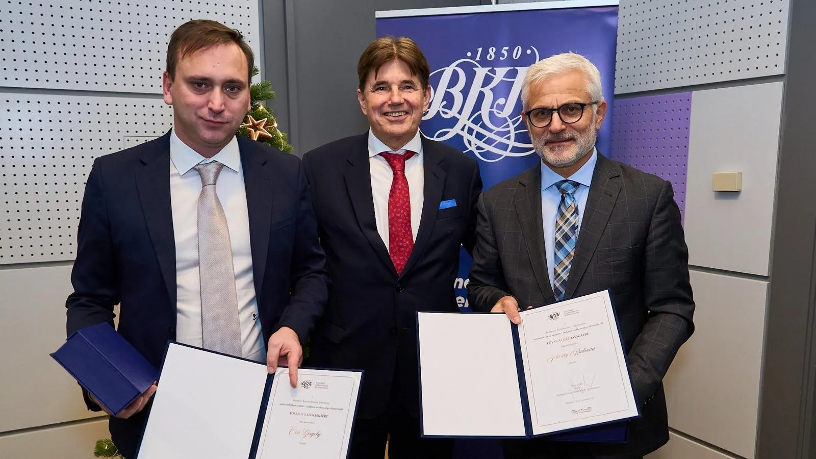 Kitüntetéseket adott át a sikeres évet záró Budapesti Kereskedelmi és Iparkamara