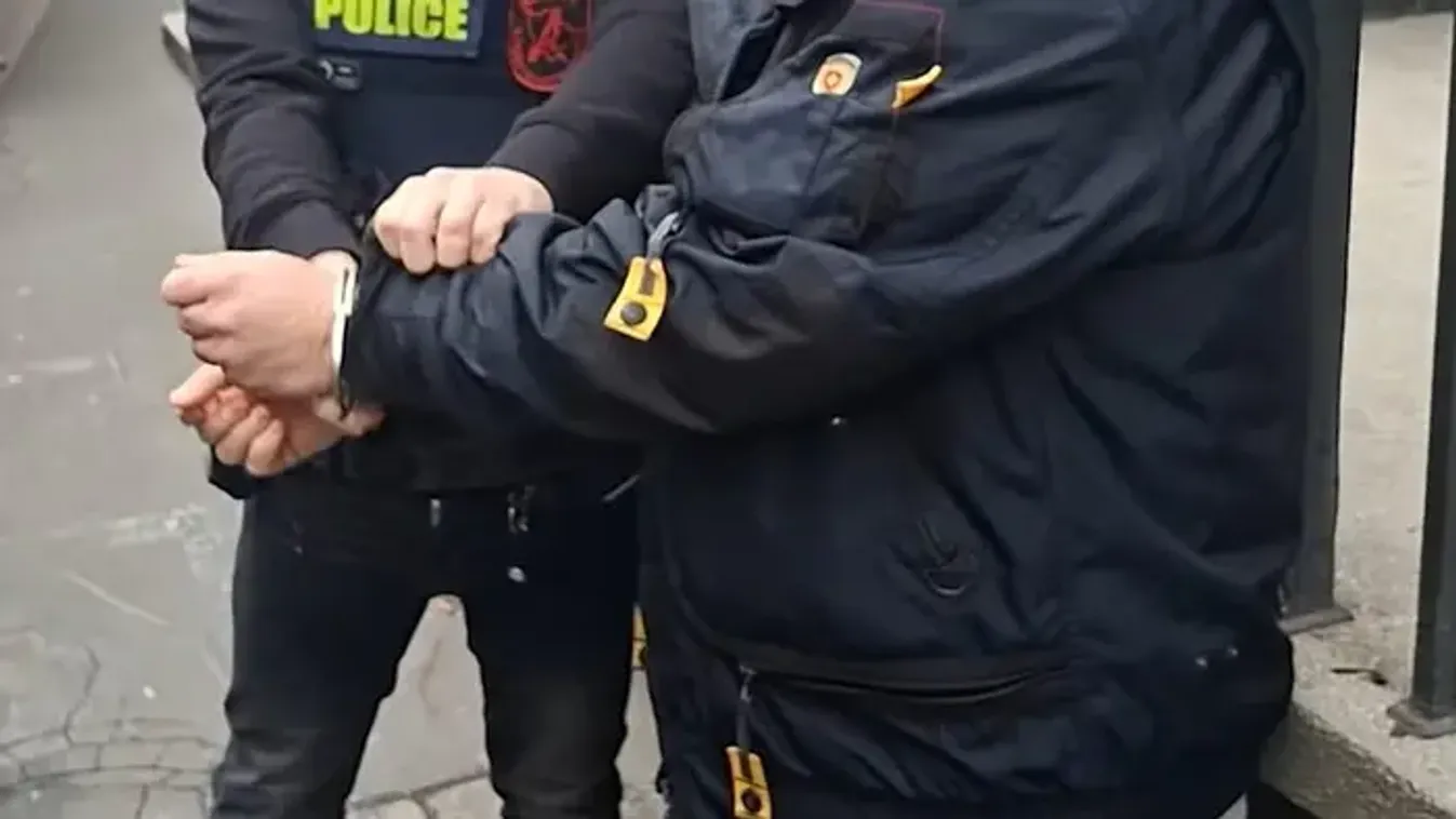 Razzia a Király utcában, két legyet "ütöttek" egy csapásra