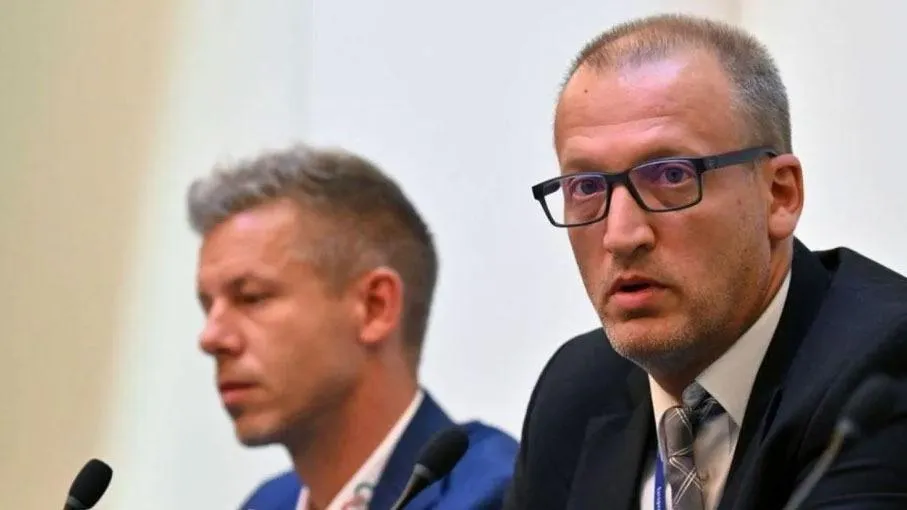 Hankó Balázs: Tarr Zoltán "fullba nyomja" a nemzetárulást