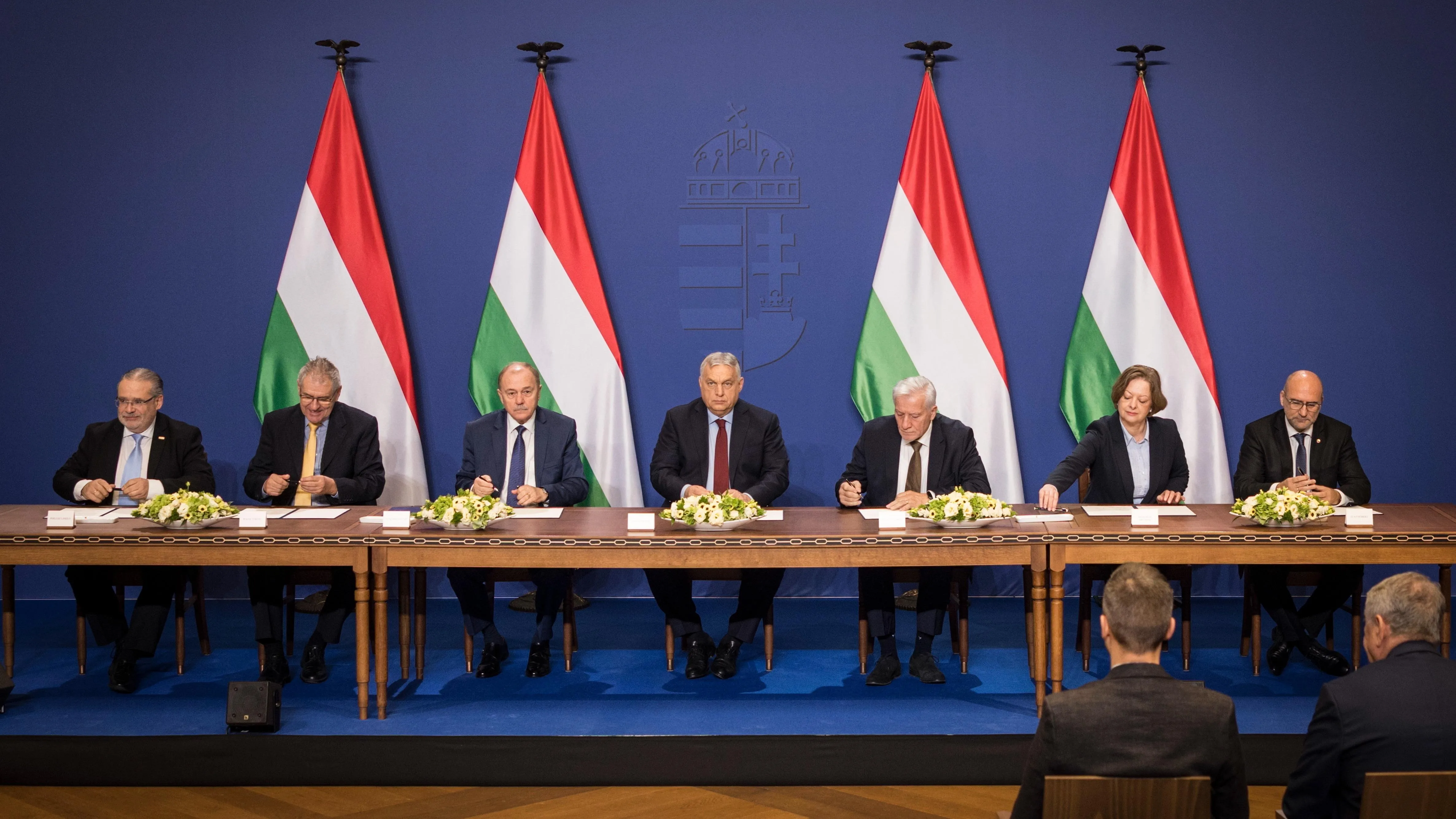 Orbán Viktor: A minimálbér 11, a garantált bérminimum 7 százalékkal nő