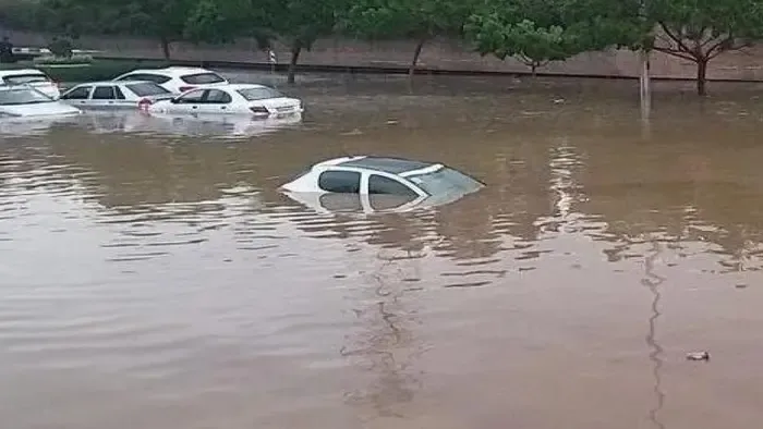 Több halálos áldozata van az áradásoknak Irán déli részén