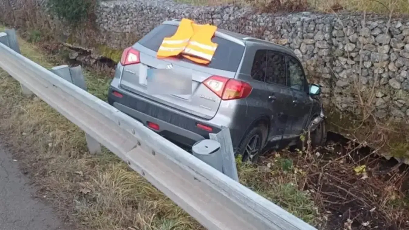 Döbbenetes részletek: Nem akárki vezette a pénteken balesetet szenvedett crossovert