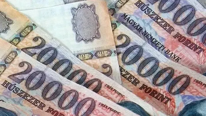 Több mint 160 millió forintot csalt ki több áldozattól