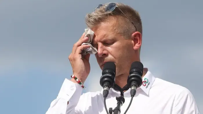 Így szomorkodnak a tiszások Magyar Péter lejtmenete miatt - Videó