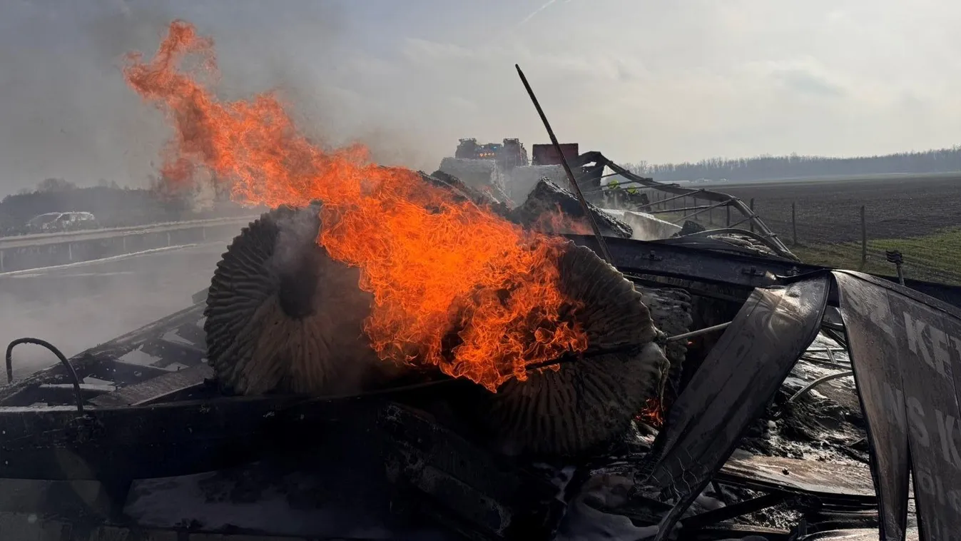 Videó érkezett az M5-ösön lángoló kamionról