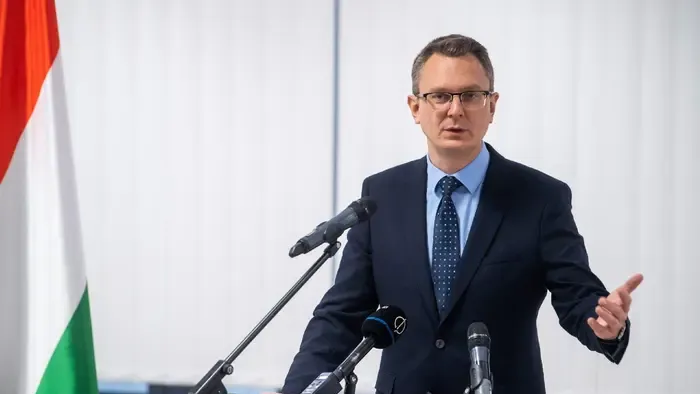 Rétvári: februárban érkezik a fegyverpénz