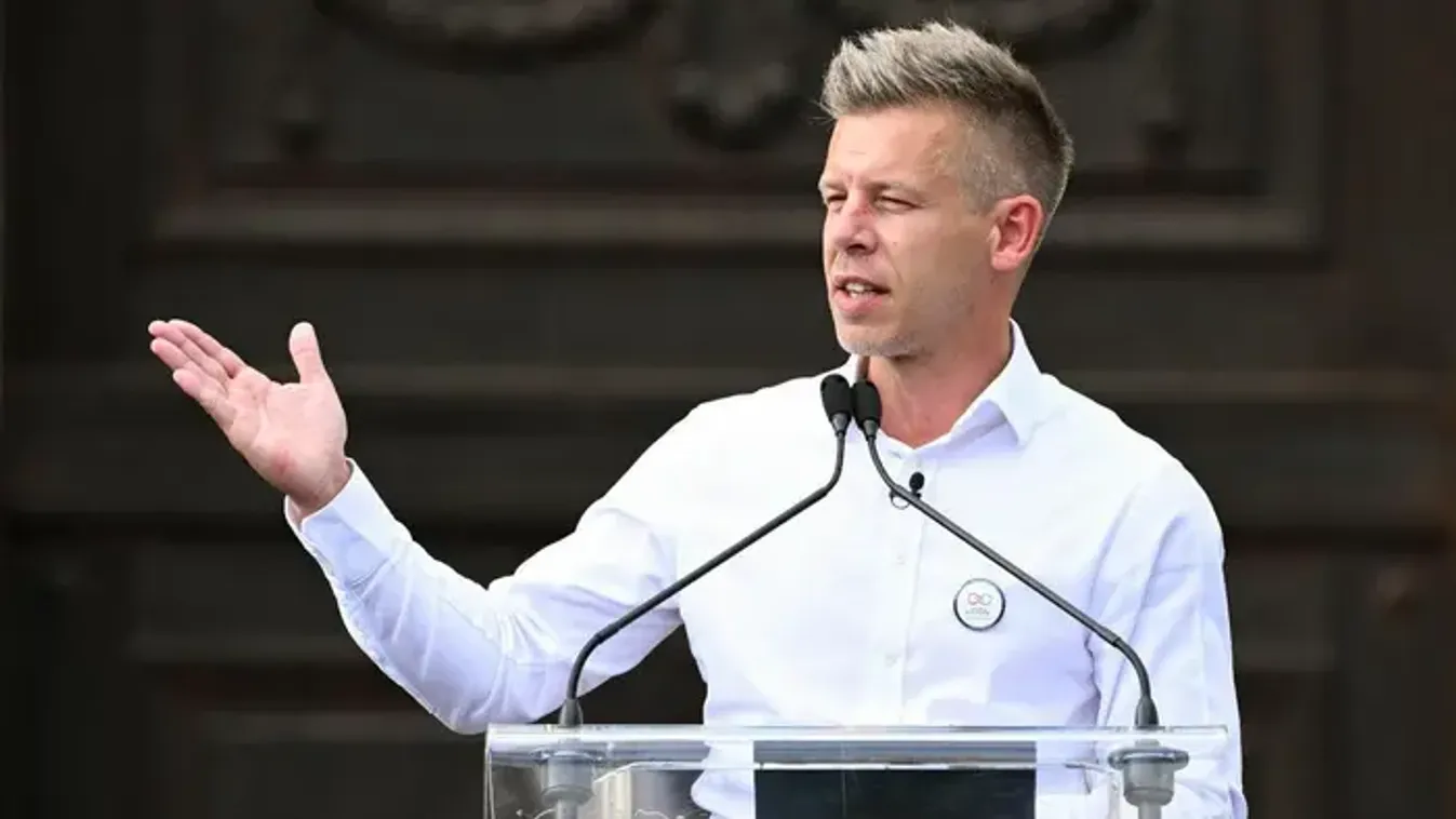 „A balliberális kutatók elkezdték hozzáigazítani a számaikat a valósághoz”
