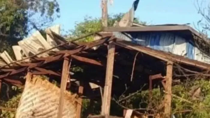 Légicsapás ért egy teázót Mianmarban, sokan meghaltak