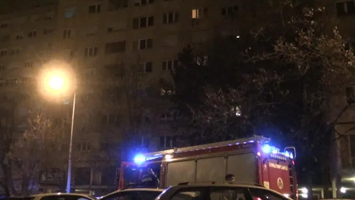 60 lakó menekült ki az éjjel Óbudán