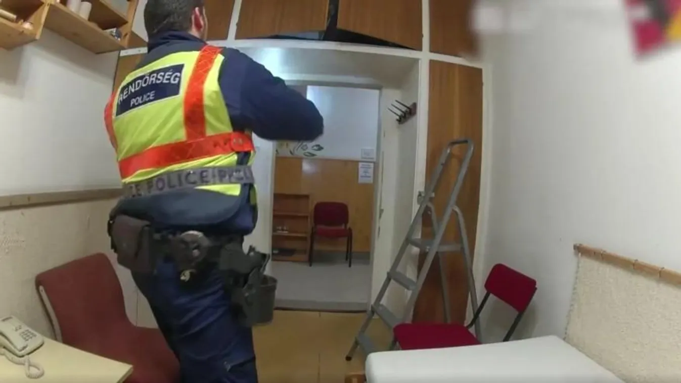 Különös jelenet bontakozott ki egy zuglói kollégium falai között