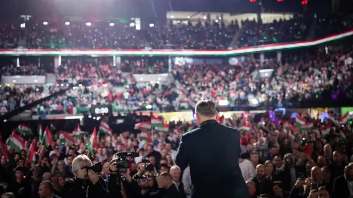 „Úgy nyerjen a Tisza választást Magyarországon, ahogy az ukránok visszafizetik a kölcsönt”