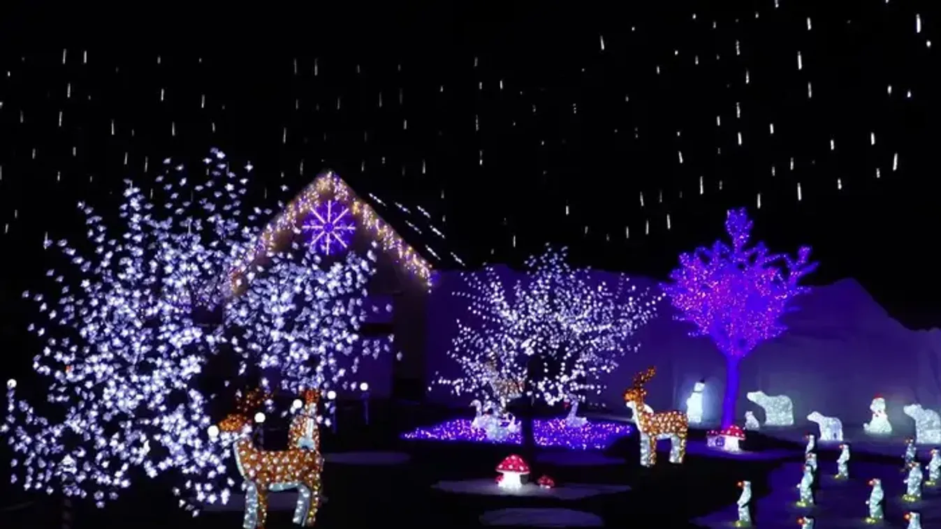 Íme, a világ legbizarrabb ünnepi szokásai - Miért lépkednek fejszére a csehek?