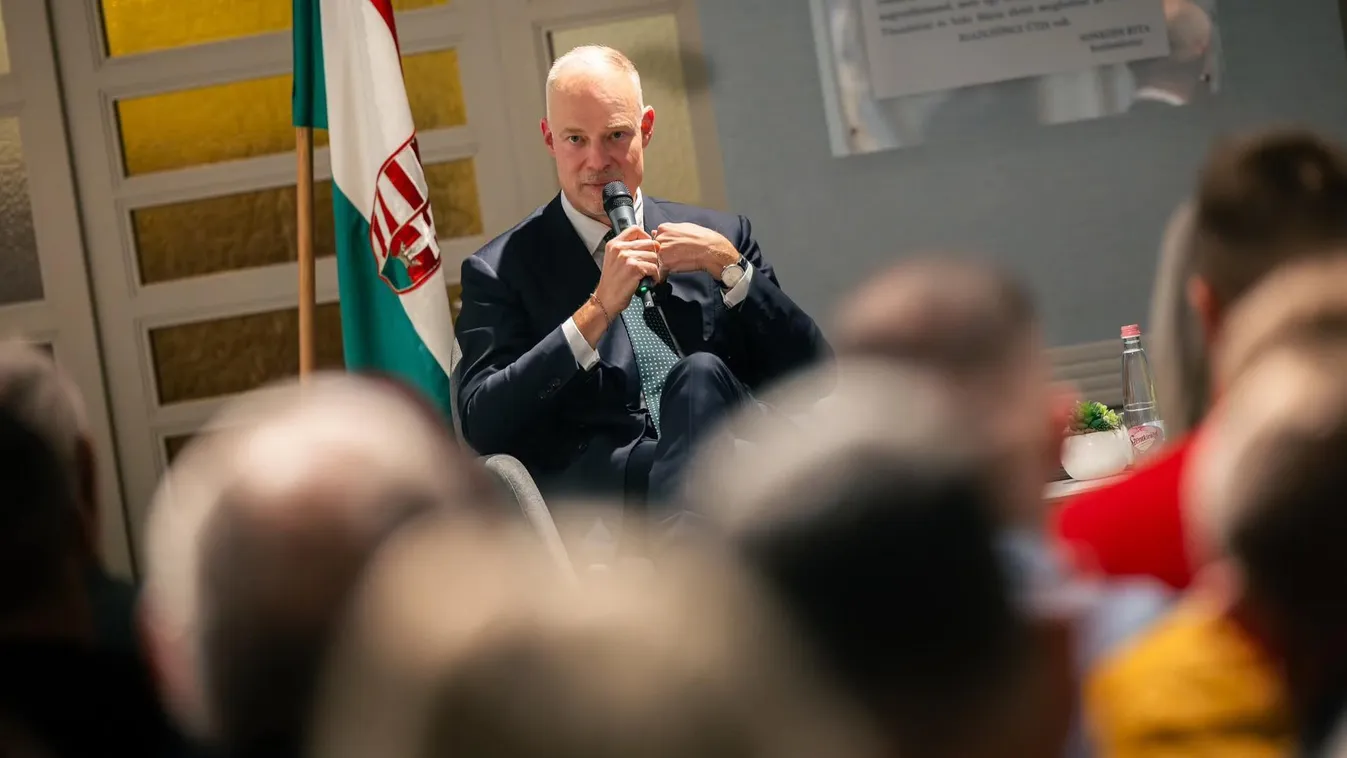 Szalay-Bobrovniczky Kristóf: Hathavi fegyverpénzt kapnak a katonák