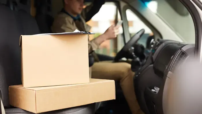 Latorcai: eltűnt csomagok és elérhetetlen ügyfélszolgálat, fogyasztóvédelmi vizsgálat indul magyar csomagküldő szolgálatoknál