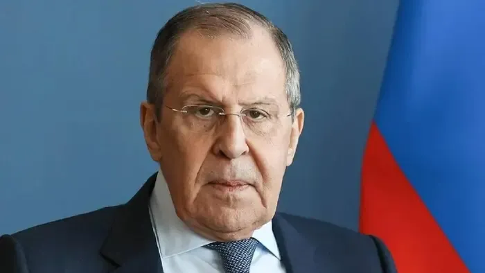 Lavrov: Oroszország válasza megsemmisítő lesz, ha megtámadják