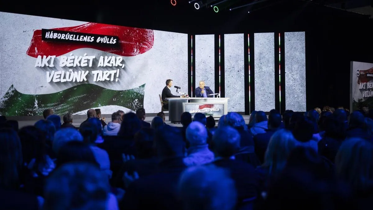 Ma Orbán Viktor részvételével Kecskeméten folytatódik a DPK háborúellenes országjárása