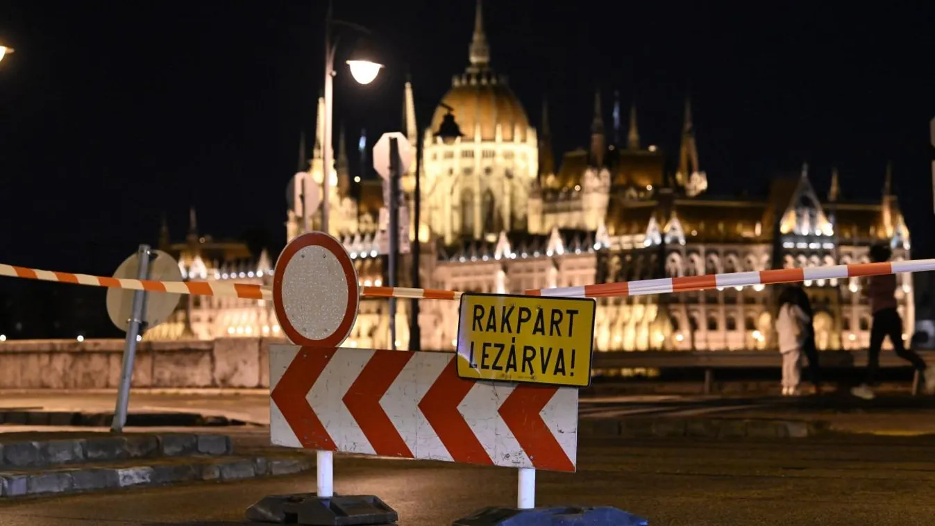 Lezuhant egy ember karácsonykor, mentő és tűzoltó vonult ki a budai alsó rakparthoz