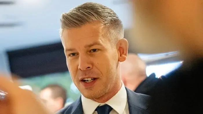 Magyar Péter egy iráni nevelő ellen uszított, az államtitkár tisztázta, mi történt a fóti gyermekotthonban