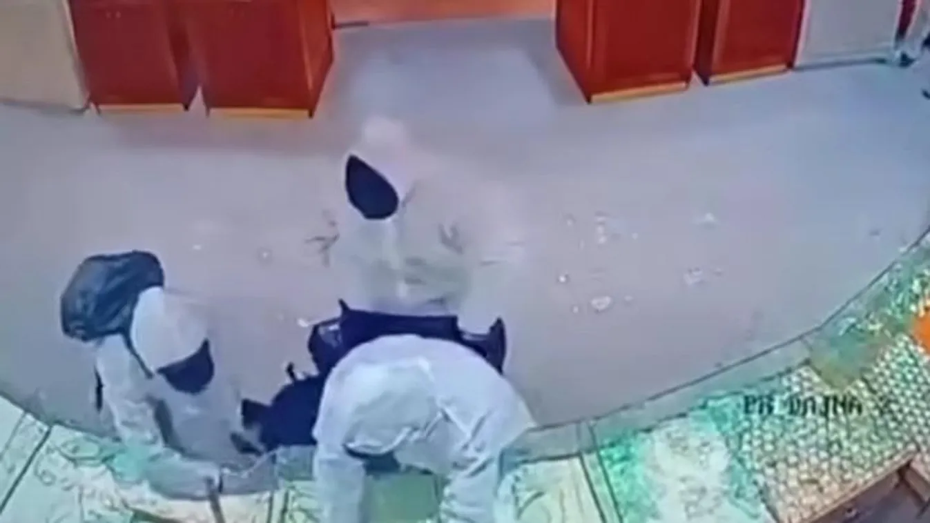 Videón a filmbe illő ékszerbolti rablás, hat fős maszkos banda csapott le