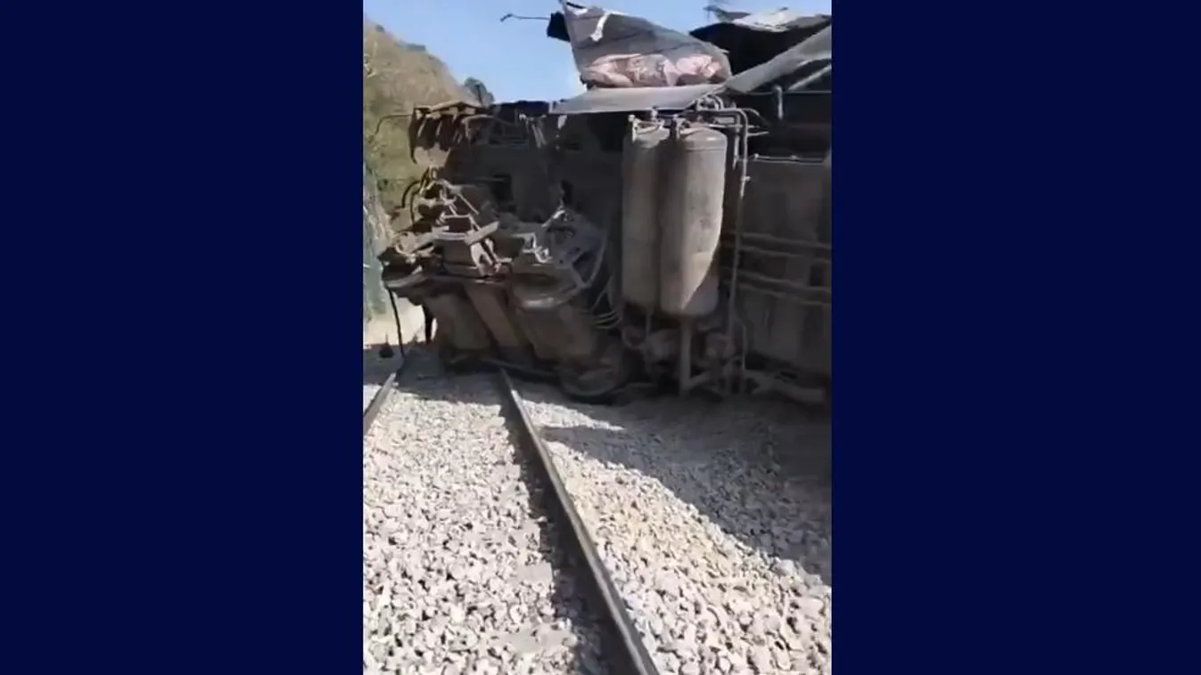 Brutális vonatbaleset, legalább tizenhárman meghaltak - Videó