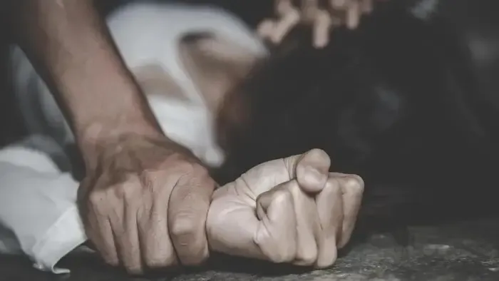 Megsütötte barátnője agyát és megitta a vérét egy fiatal