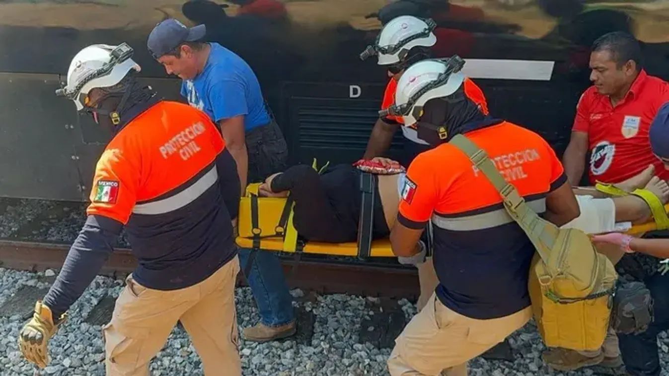 Legalább 13 halott, közel száz sérült egy mexikói vonatbalesetben