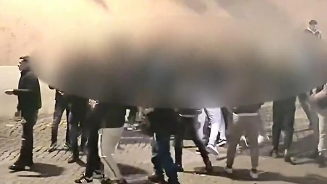 Tomboltak a migránsok Olaszországban is szilveszter éjjelén - videóval