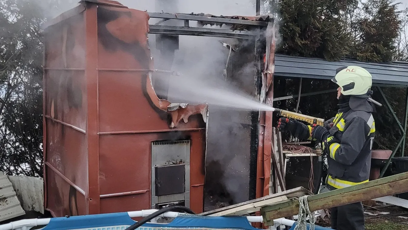 Lángok csaptak fel egy pölöskei szaunában