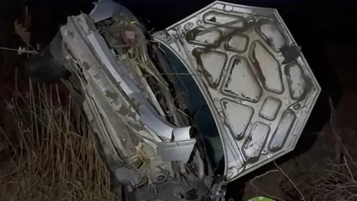 Videón, ahogy árokba csapódott, majd felborult egy autó Nagyhegyesnél