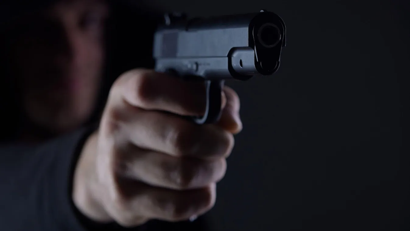 Fejbe lőtte apját egy 11 éves kisfiú, mert elvette videójátékát