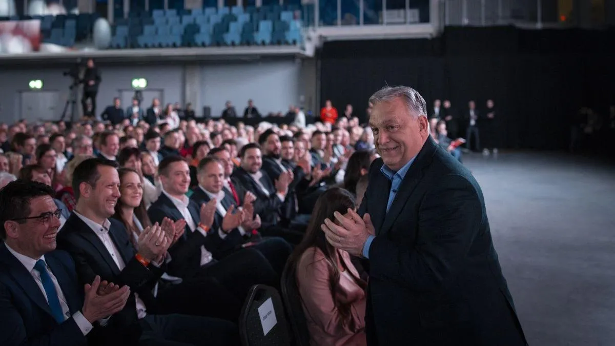 A kongresszussal újabb sebességfokozatba kapcsolja a Fidesz a kampányát