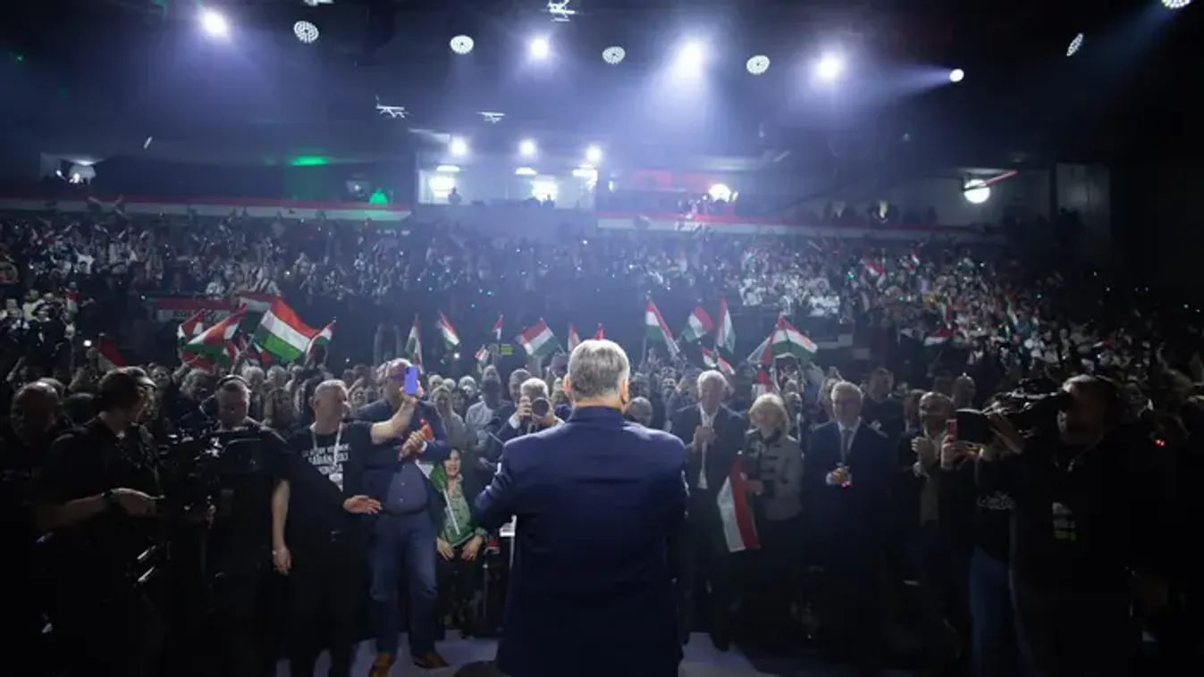 Orbán Viktor: a mi nemzedékünknek az a dolga, hogy kívül tartsa Magyarországot a háborún