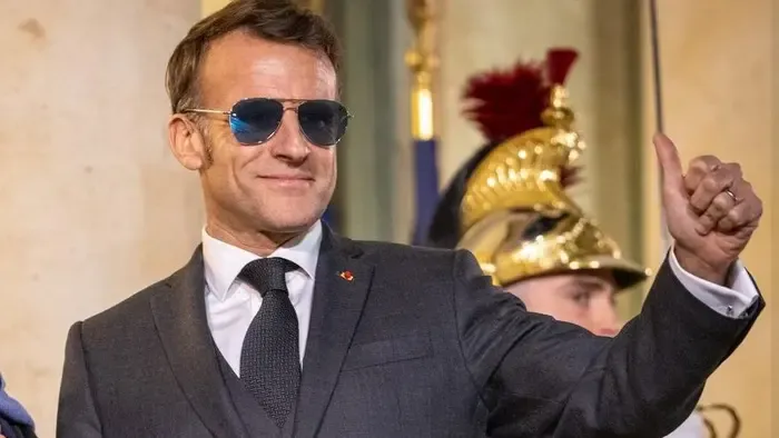 Tömeges amputáció, triázs, összeomló kórházak – francia orvosok szerint ilyen látkép várna ránk Macronék tervei nyomán