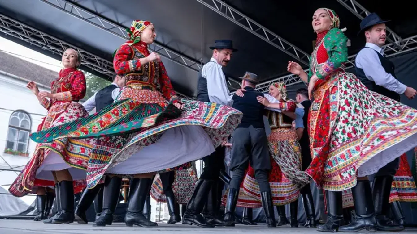 A magyar kultúra napja: Elképesztő számokat produkál a magyar kultúra