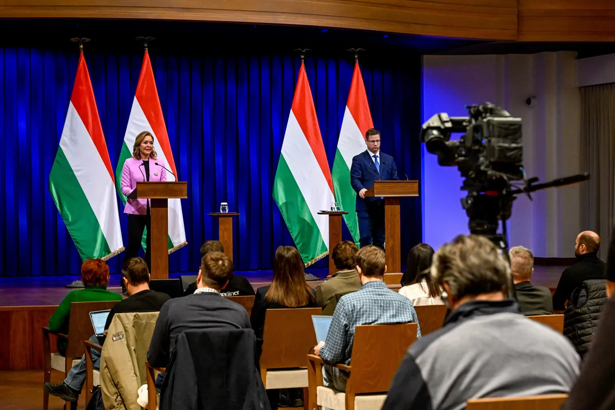 GULYÁS Gergely; VITÁLYOS Eszter