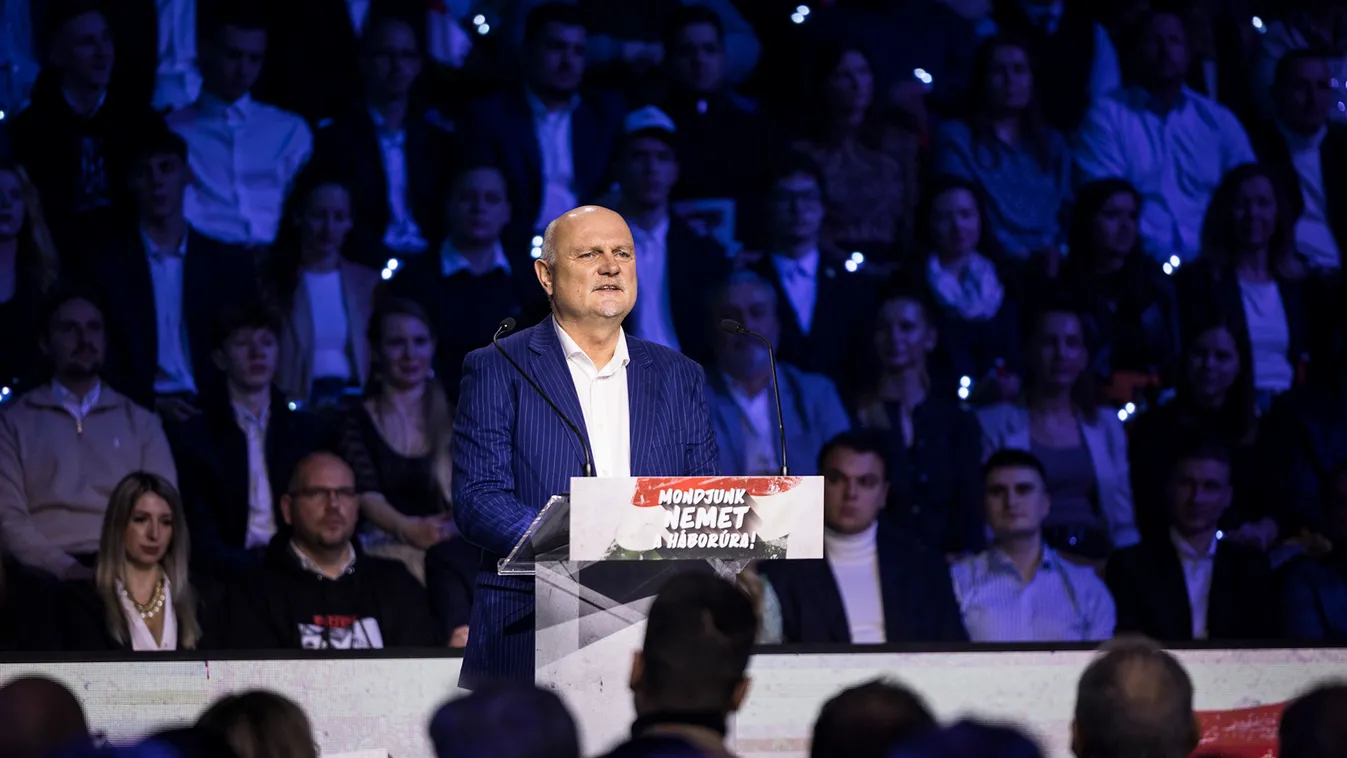 Móring József Attila: két súlyos veszély fenyeget, a háború és a migráció