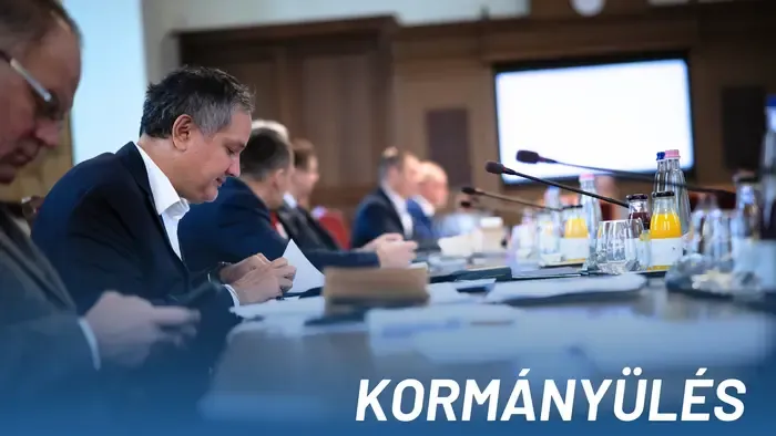 Újabb százmilliárd forintos programot jelentett be Nagy Márton