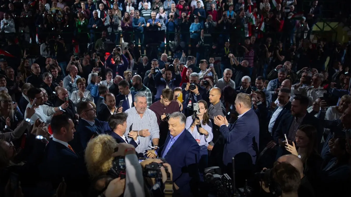 Orbán Balázs: az európai vezetők elárulták saját választóikat, Orbán Viktor esélyei viszont kiemelkedők