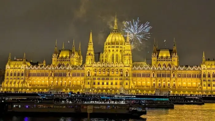 Német lap ismerte el: irigykedhet Magyarország békéjére és nyugalmára Brüsszel és a Nyugat, ahol már a káosz és rettegés az úr