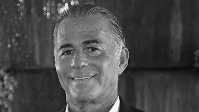 Belehalt a pénisznagyobbító műtétbe egy milliárdos