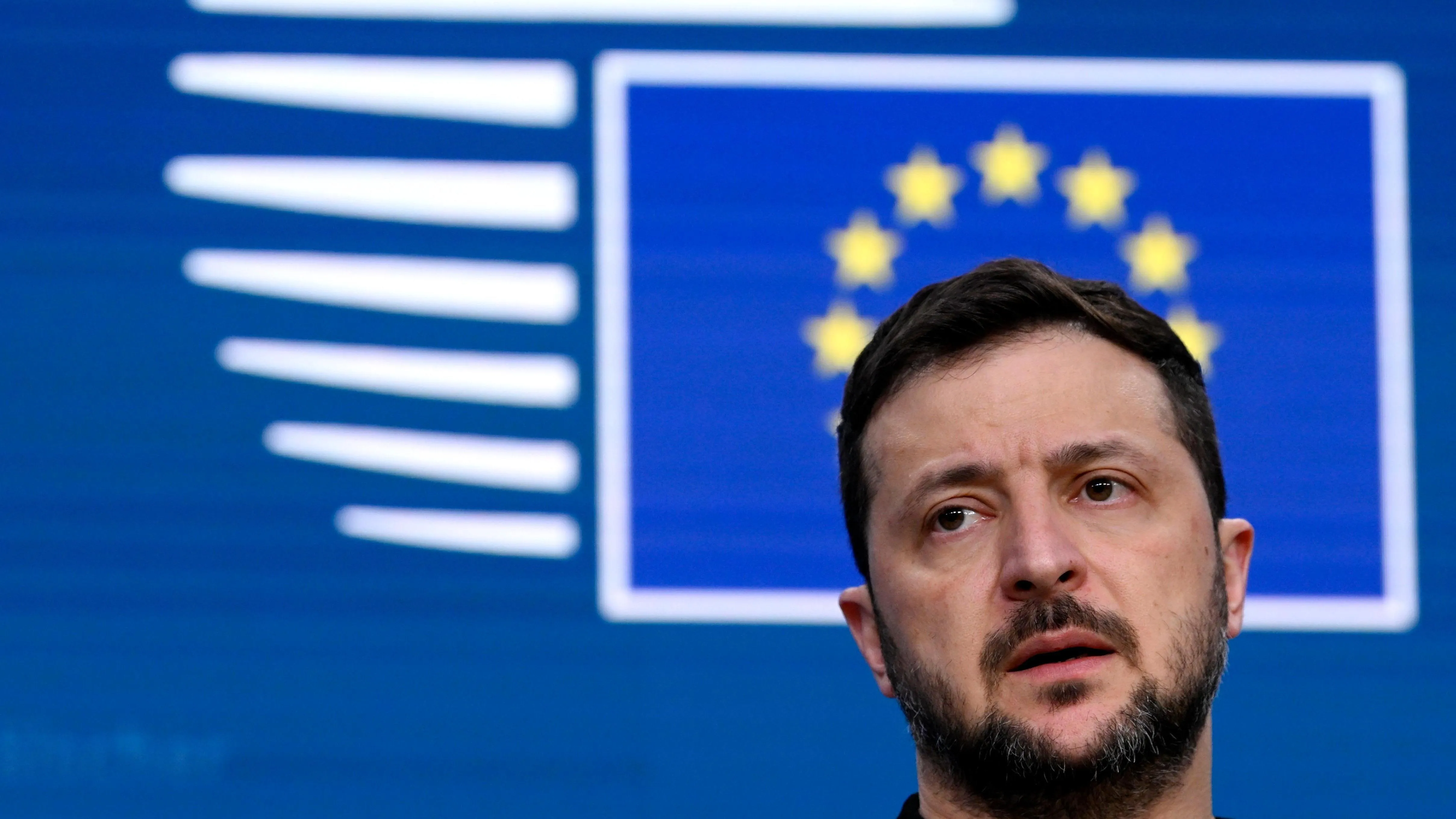 Volodimir Zelenszkij és Brüsszel egyaránt Orbán Viktor bukását és Ukrajna uniós tagságát szeretné