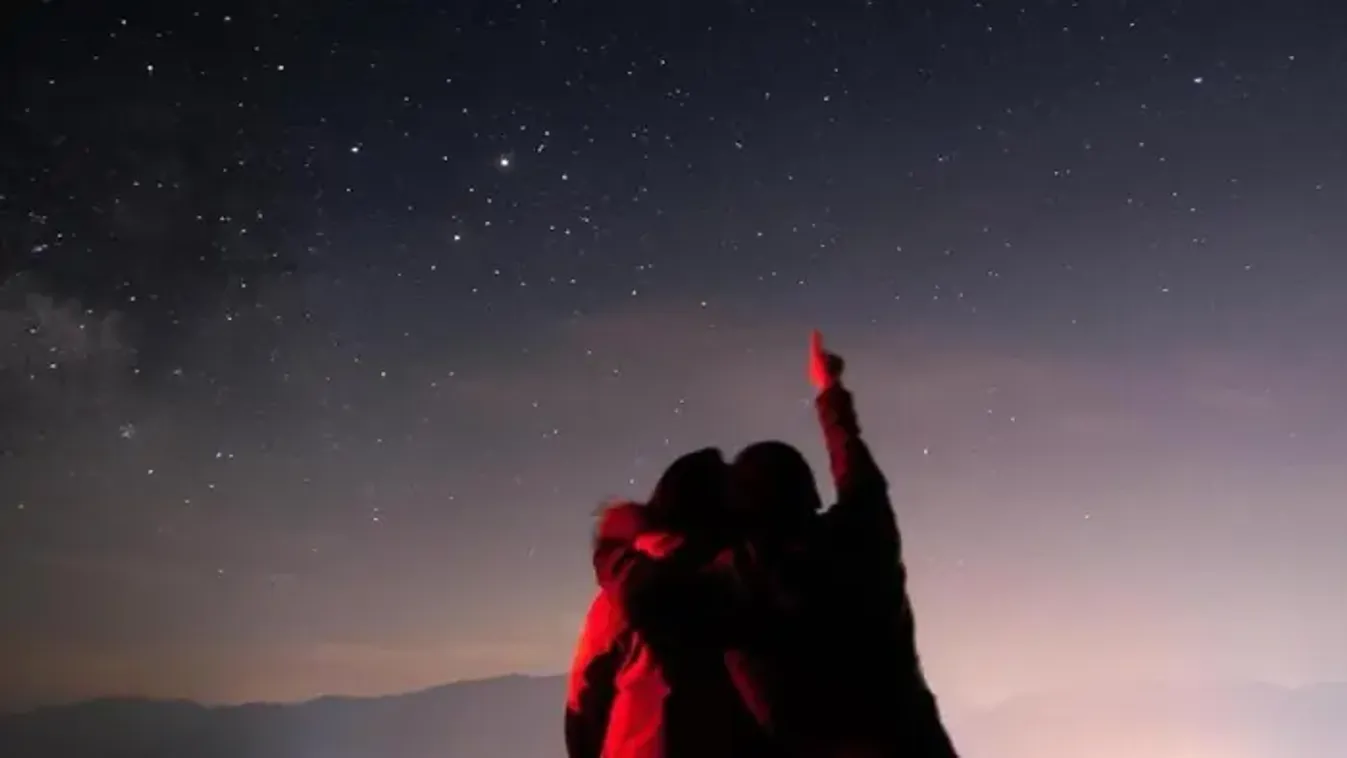 Több mint fél évszázad után léphet ismét ember a Holdra